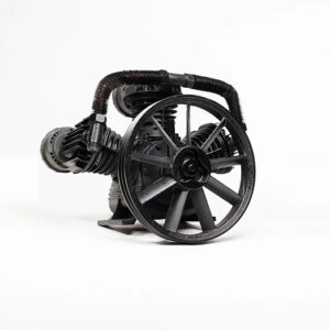 Cabezal de Compresor arreglo en ""V" 7,5 HP con fondo blanco