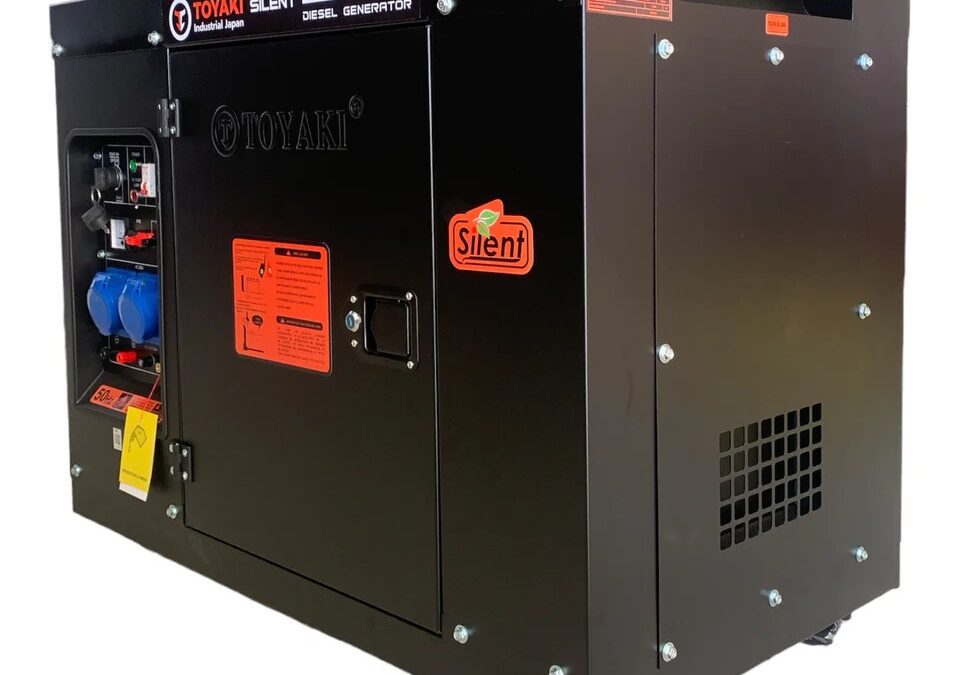 vista de lado del Generador Diesel Insonoro Monofásico 14 KVA con fondo blanco